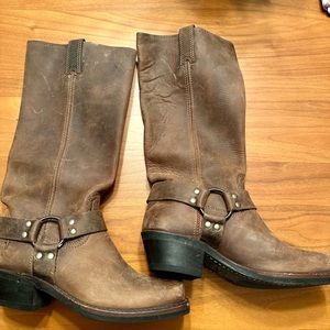Frye Belted Harness - NEVER BEEN WORN! size 8, classic l, timeless boot!